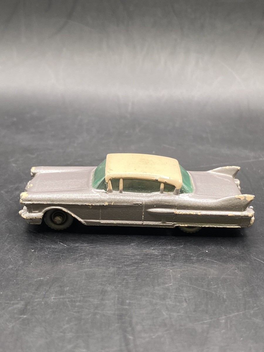 マッチボックス　レズニー　No.27 キャデラック Matchbox Lesney No.27c Cadillac Sixty Special Grey Wheels Vintage