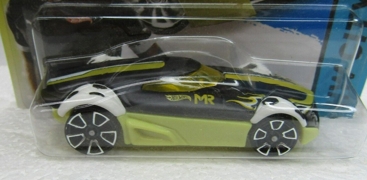 Hot Wheels 2014 MR11 #15/250 Short Card