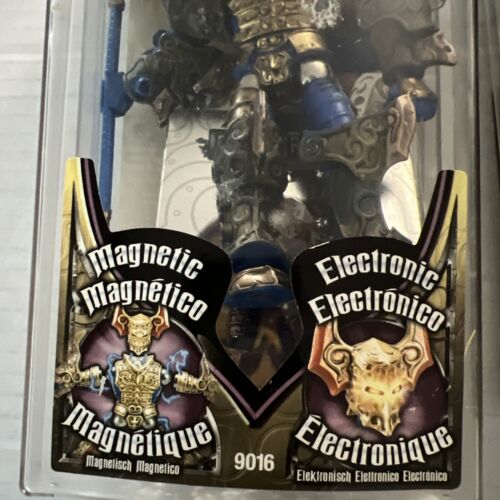 Mag Warriors 2005 Mega Bloks Magnetic Action Figure Paladar 9016 & Hawkblade 901 - Picture 3 of 18