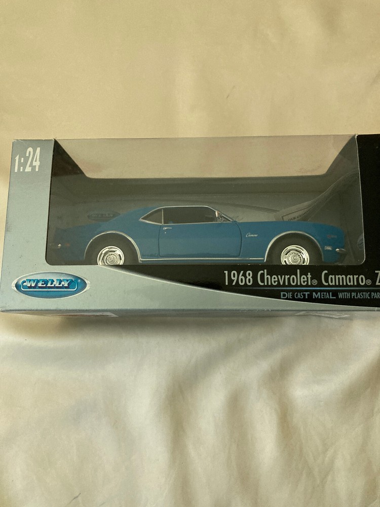 1968 Chevrolet Camaro  Z28 Toy Collectible Blue Race Car 1:24  New In Box NIB
