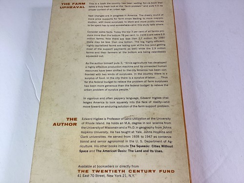 Vtg Farms and Farmers Book Urban Age by Edward Higbee 1963 - Imagen 2 de 9