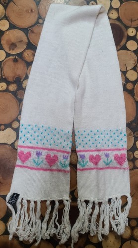 Vintage 90s Girls White Floral/Hearts Acrylic Knit Scarf 44" - Picture 5 of 5