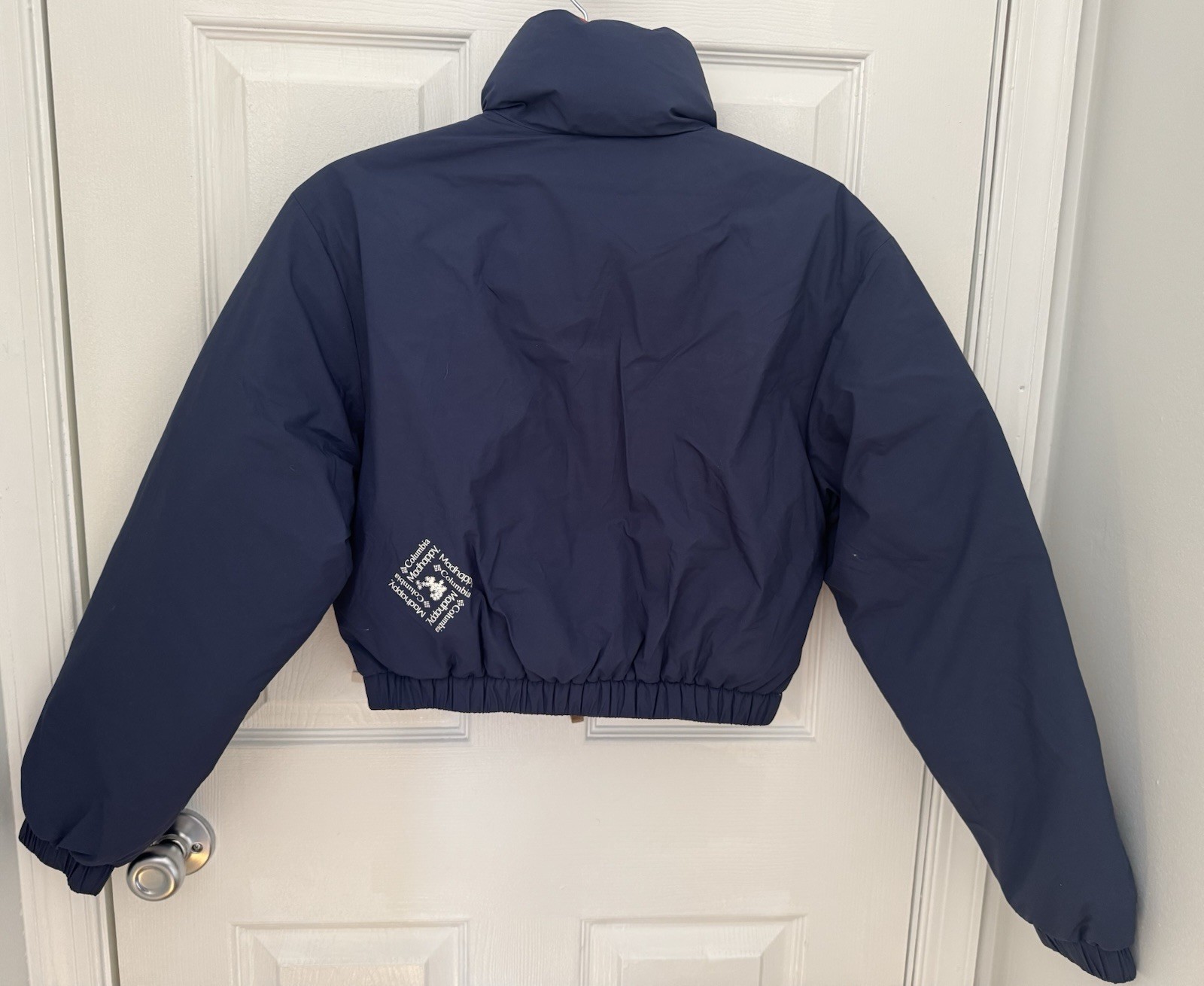 Madhappy x Columbia XS Cropped Quilted women's Jacket Navy NWT thumbnail 3