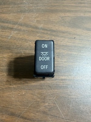 07-13 Toyota Tundra Sequoia Interior Dome Door Light Control Switch Button OE 28