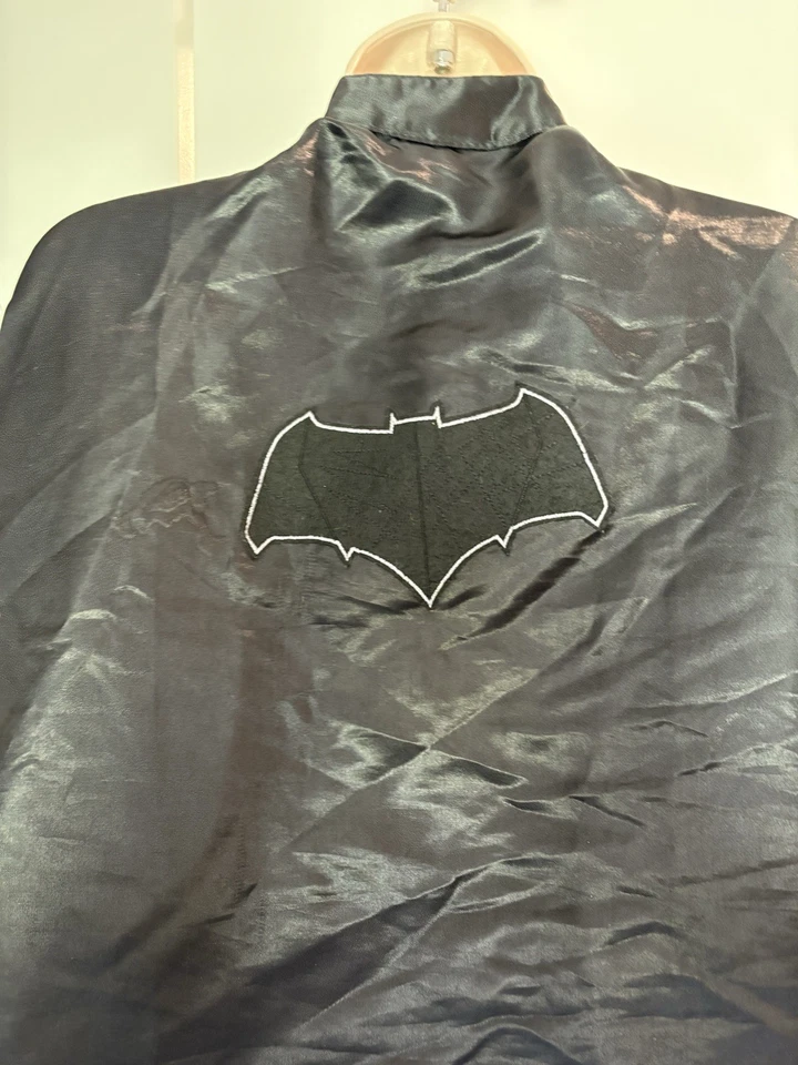 Молодежный плащ Batman V Superman Dawn of Justice только черный костюм 14 дюймов шейная повязка - Изображение 2 из 4
