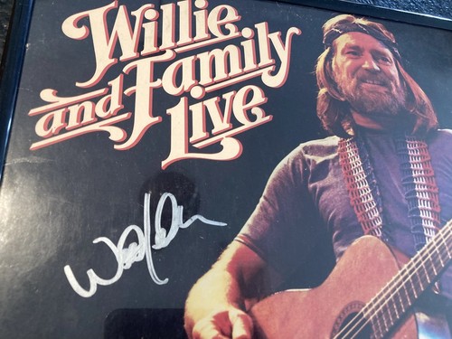 signed record albums vinyl Willie Nelson  - Bild 2 von 4