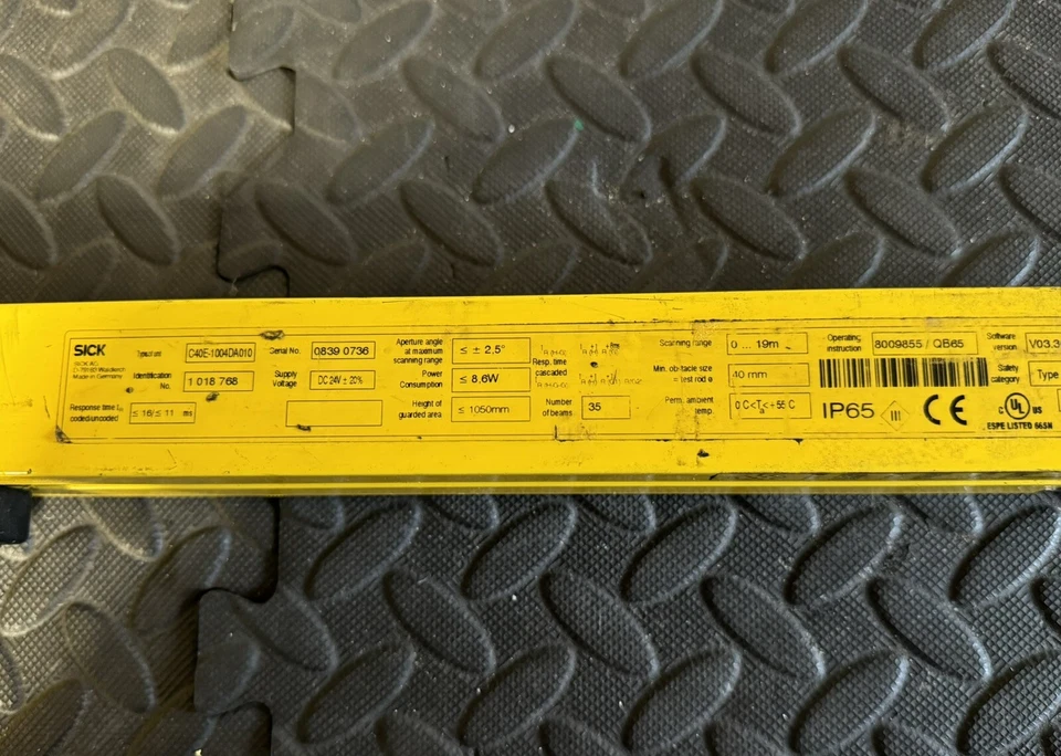 Sick Safety Light Curtain (Reciever) C40E-1004DA010 (PN: 1018768) Type 4 - Image 2 of 4