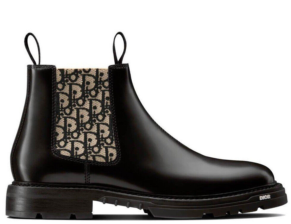 DIOR Men's 'Explorer II' Oblique Polished Chelsea Boots DIOR Men's 'Explorer II' Oblique Polished Chelsea Boots