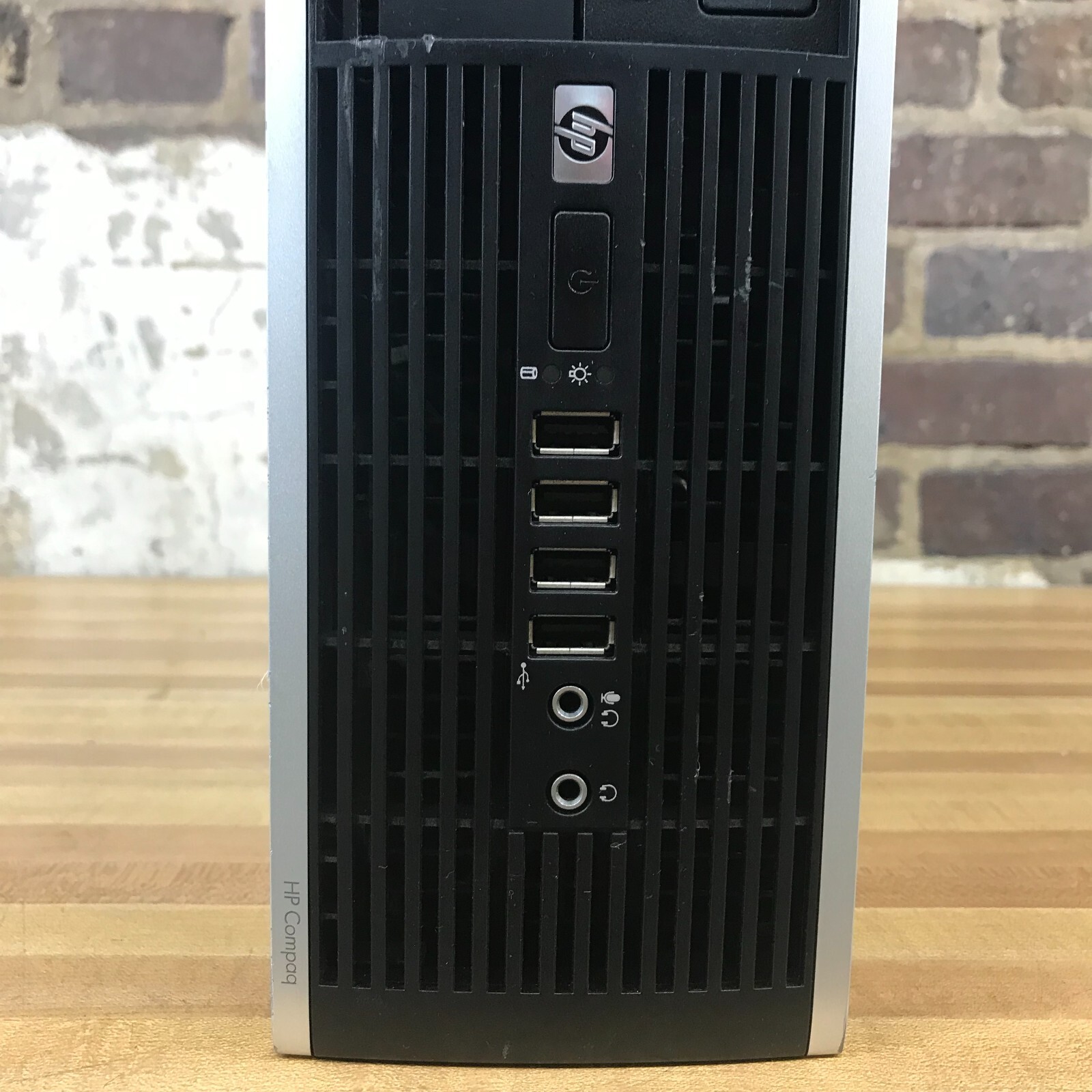 HP Compaq SFF PC Core 2 3.00GHz 4GB RAM 500GB HDD (Windows 7 Pro 32-Bit)