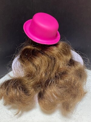 1993 Barbie Magic Change Hair Hip Hop Pink Hat Yellow Flowers  Brunette Hair