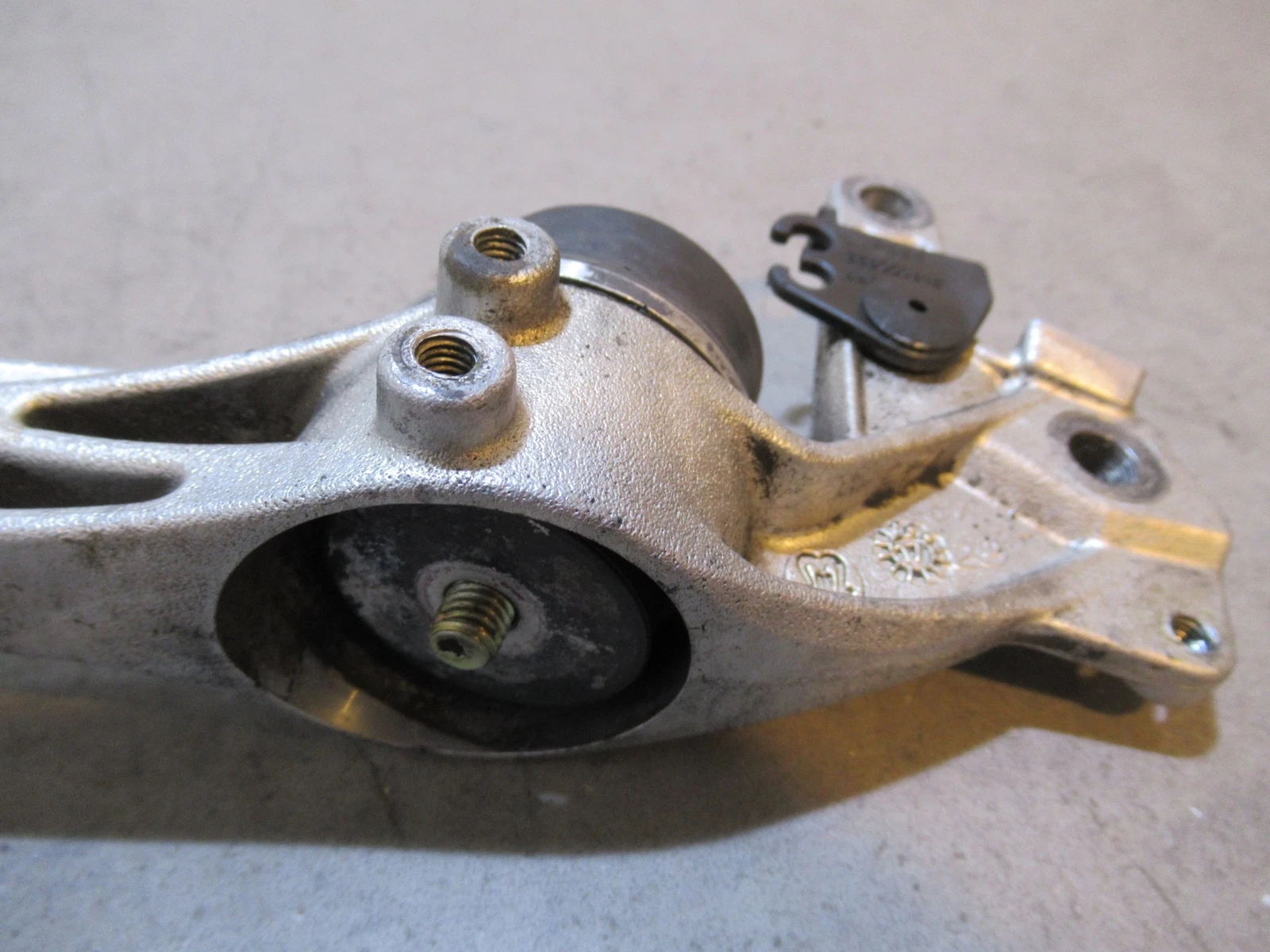 Ski-Doo Summit 850 Brace Clutch Secondary 2017