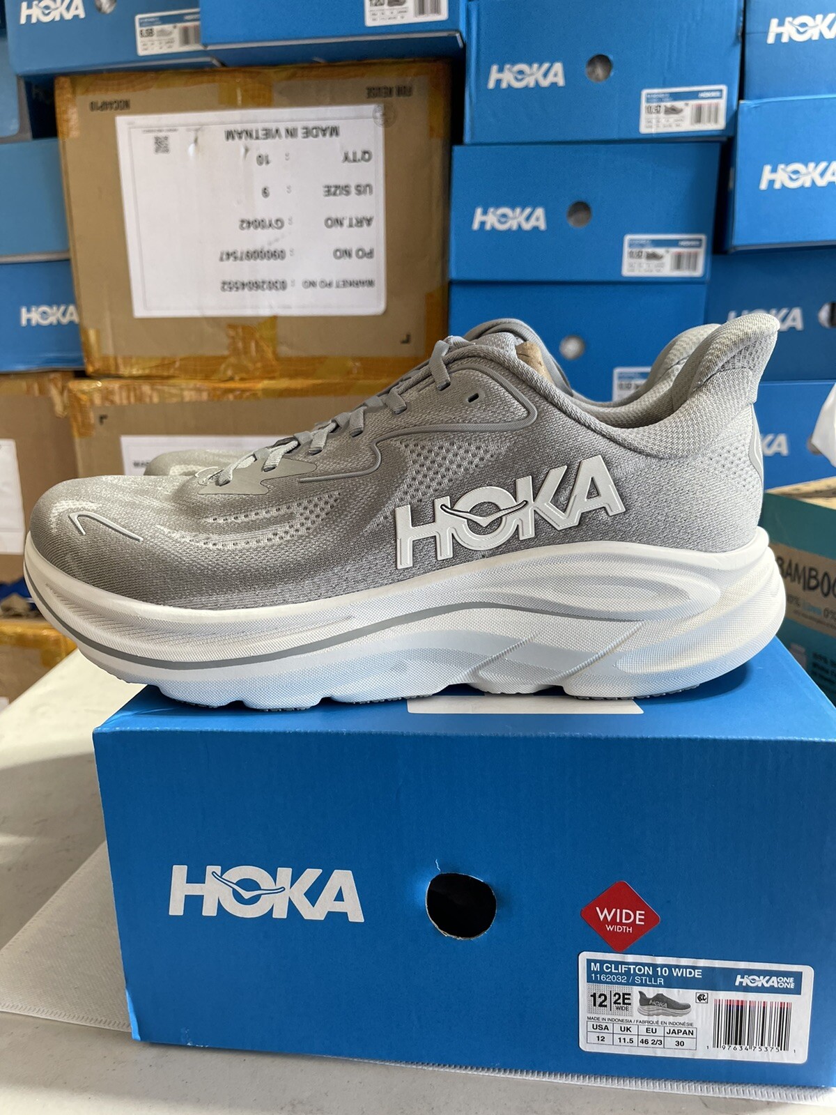 Hoka Men's Clifton 10 Wide 2E Running Shoes in Stellar Grey Size 13