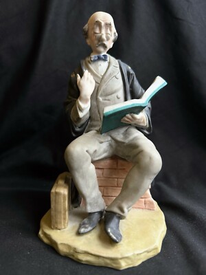 Vintage Capodimonte Pucci Figur 3785 Richter Anwalt Professor Lesen RECHT REZENSION