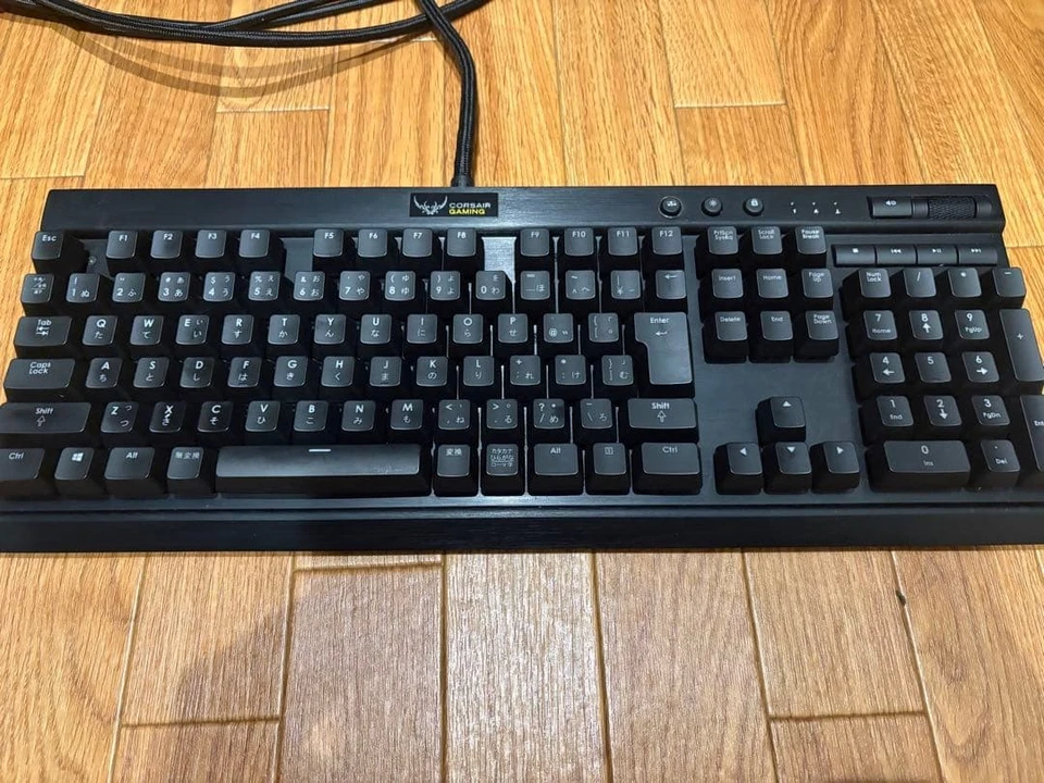 Corsair K70 Mechanical Gaming Keyboard Red Switch Used - Image 2 of 4