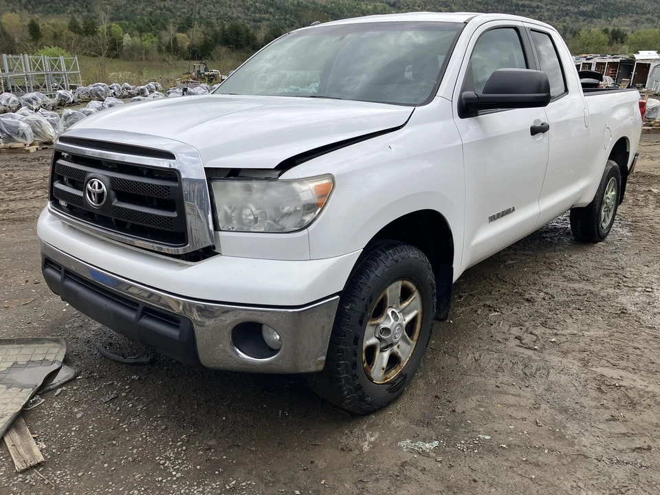 12 TOYOTA TUNDRA Battery Tray - Image 2 of 4