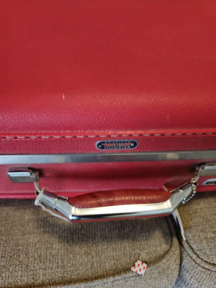 Vintage American Tourister Green Suitcase w/Keys Retro MCM Aesthetic Travel Case - Image 4 of 4