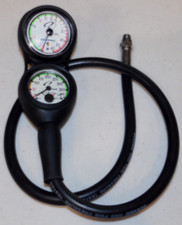Oceanic Swiv Scuba Diving Console 2 Gauge EUC