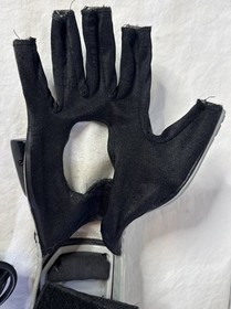 Vintage 1989 Authentic Nintendo NES Power Glove Controller Only - UNTESTED