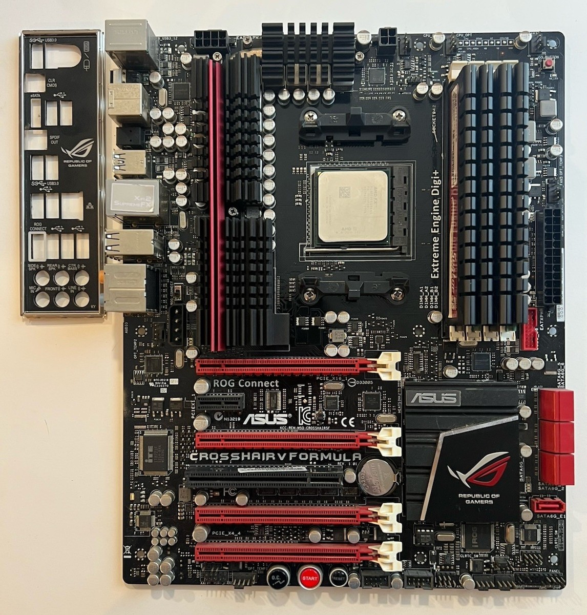 ASUS CROSSHAIR V FORMULA-Z FX8350付き Asus Crosshair V Formula-Z Review with AMD FX 8350 Vishera
