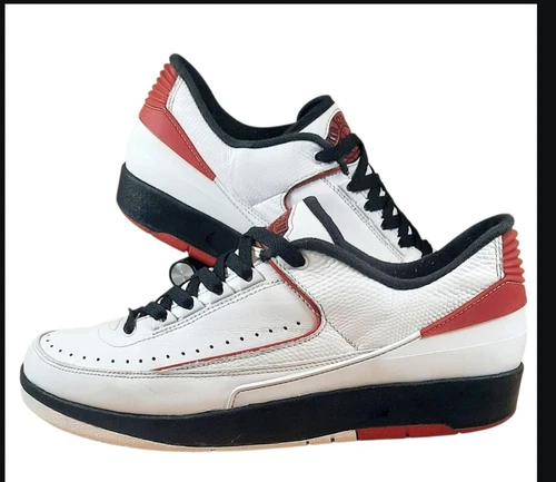 Air Jordan 2 Retro 2016 Low Chicago Size 9.5