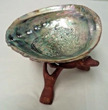 Smudge Kit: 4" Abalone Shell & 6" Wood Tripod Stand PLUS Directions (Cleansing)