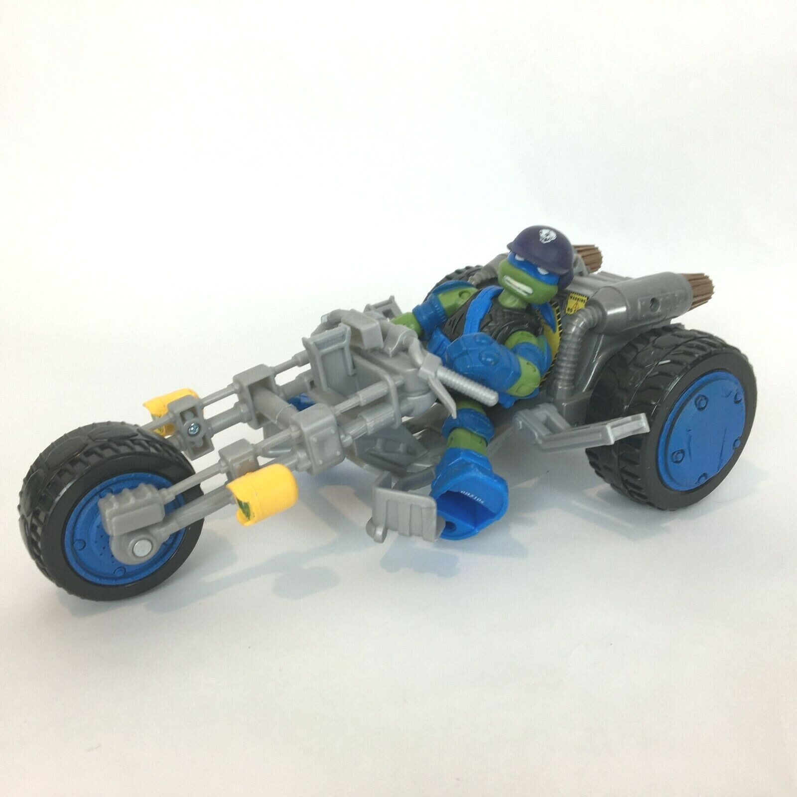 Teenage Mutant Ninja Turtles Ninja Stealth Bike w Leonardo 2