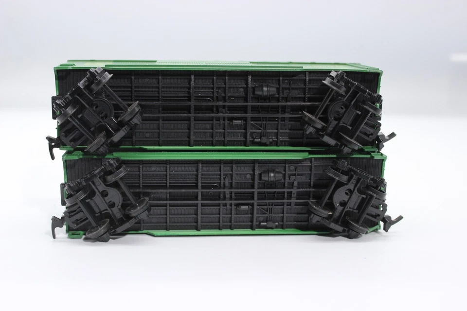 Set Of 2  IHC ATSF Santa Fe All The Way HO Scale Box Cars Green - Image 2 of 4