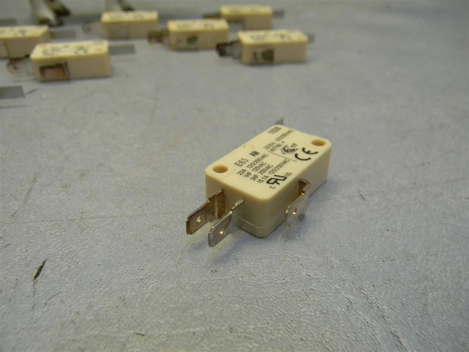 Toneluck E63 AM Micro Switch 22A 125/250VAC E63AM-BA02AG-01 Lot of 10 - Image 3 of 4