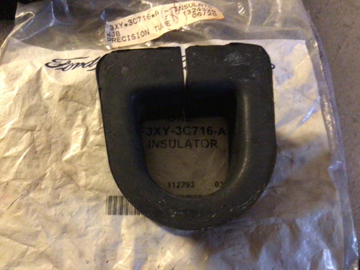 その他 RT-54695 Wrangler Rubicon 392 Hemi XR Factory OEM Fox Shock Set 68611999AA