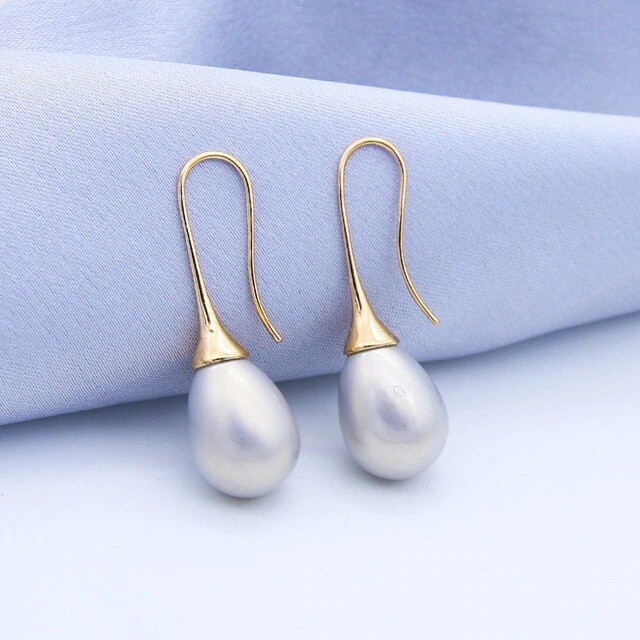 Boucles d'oreille anneau et rondelle laiton perle verte Boucles d'oreille anneau et rondelle laiton perle verte