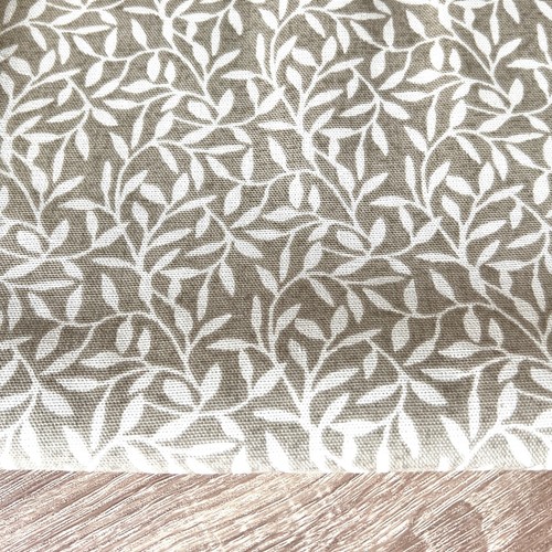 Sherwood Trailing leaves in green, blue and beige, 100% Cotton fabric, Per 1/2m - Picture 5 of 7