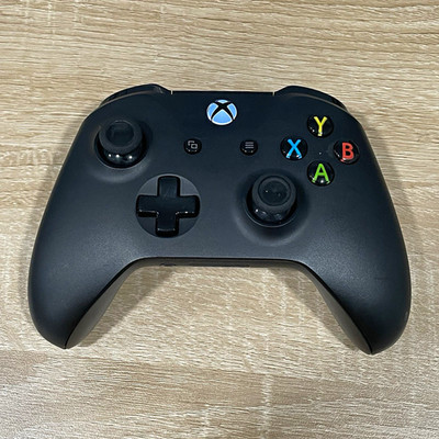 Microsoft Xbox One Wireless Controller with PowerA Rechargeable Battery Pack