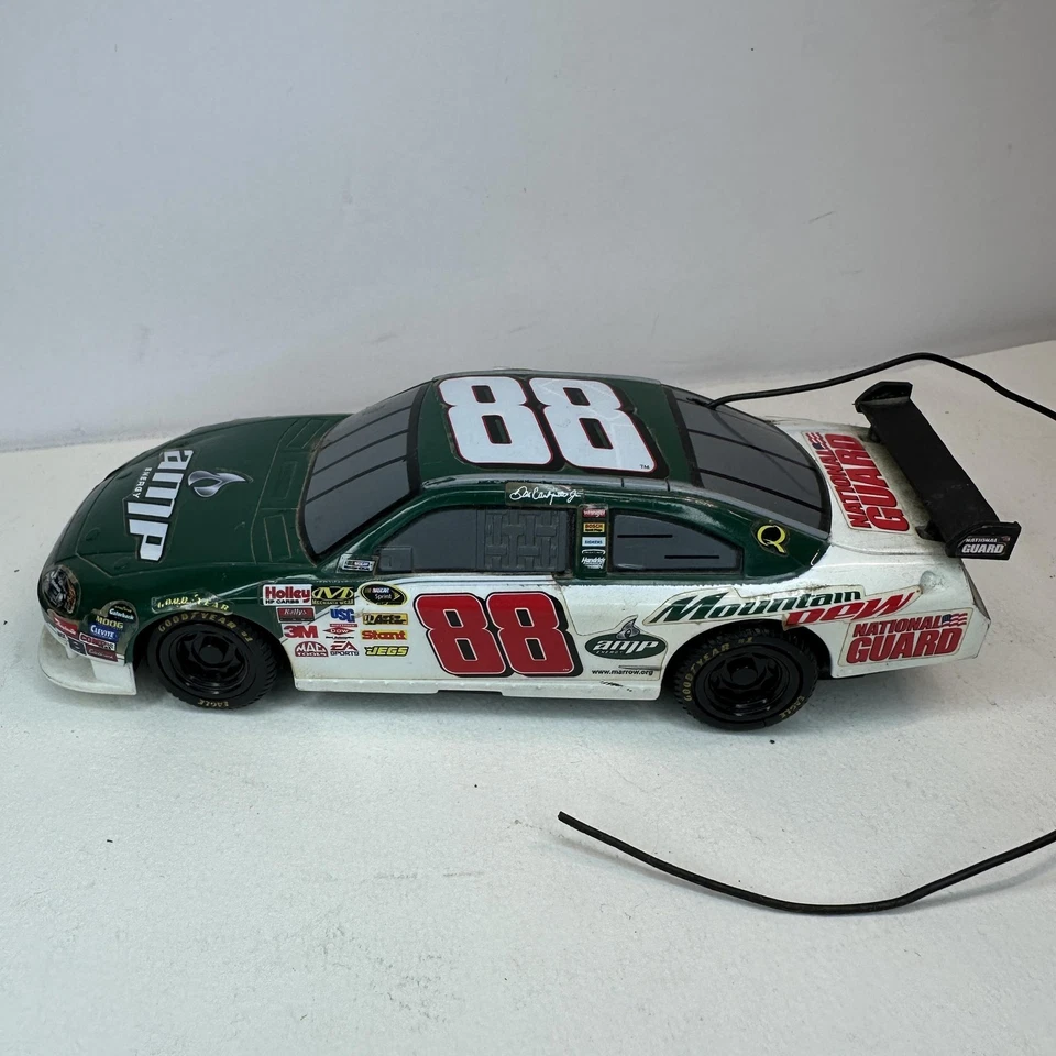 NASCAR Dale Jr #88 AMP Energy Guardia Nacional Coche RC Control Remoto 27MHz Foto 3 de 4