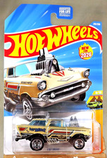 2026 Hot Wheels #215 Wagons 9/10 LIL' MAD Gold w/Chrome 5 Spoke Wheels