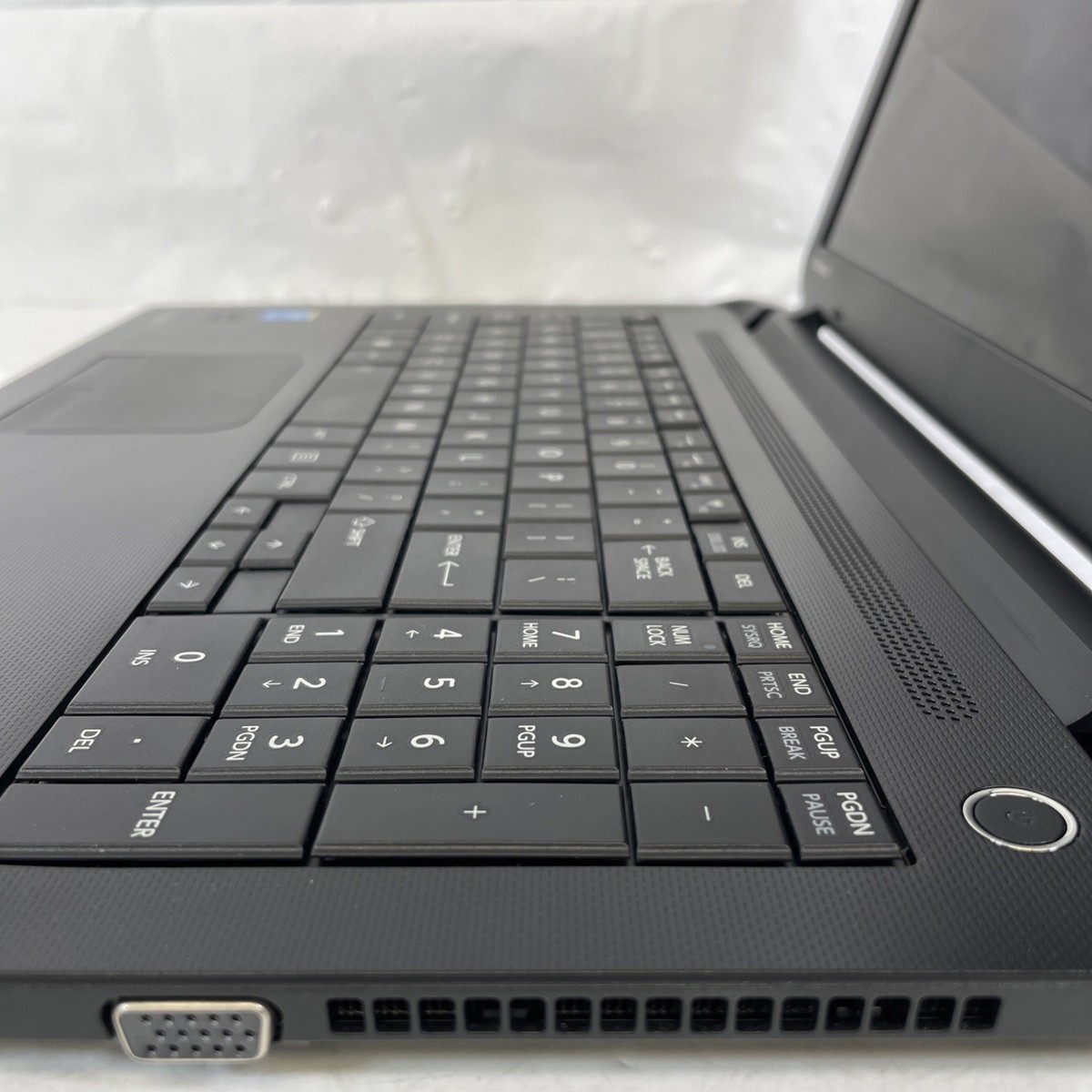 Toshiba Satellite C55-B5362 Core i3-4005U 1.7G CPU 4GB RAM 500GB