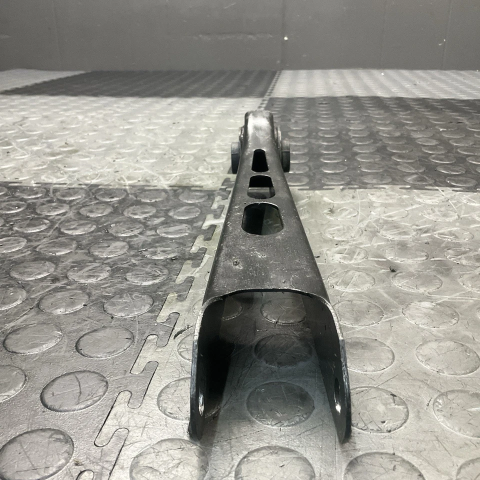 2013-2018 Cadillac ATS Rear Right Passenger Side Upper Trailing Control Arm OEM - Image 3 of 4