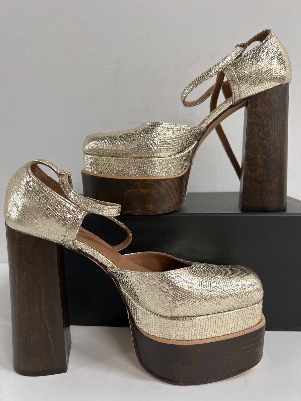 BROTHER Vellies Disco Mary Jane Platform in Gold Metallic Leather Sz 8