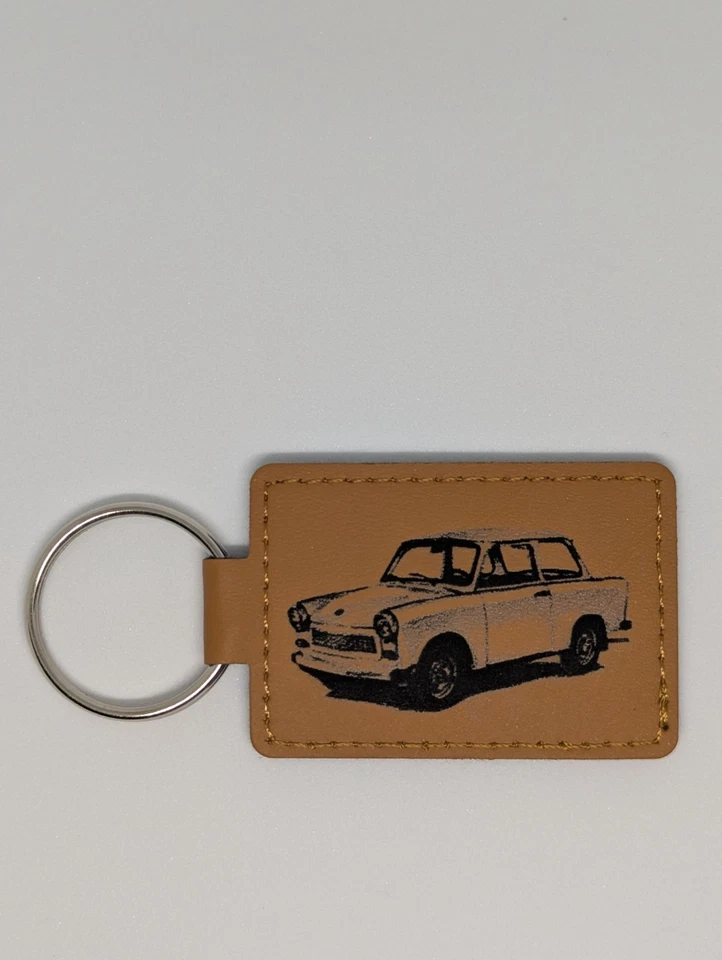 Schlüsselanhänger mit Gravur, Trabant 601 DDR, Kunstleder kostenloser Versand - Bild 1 von 1