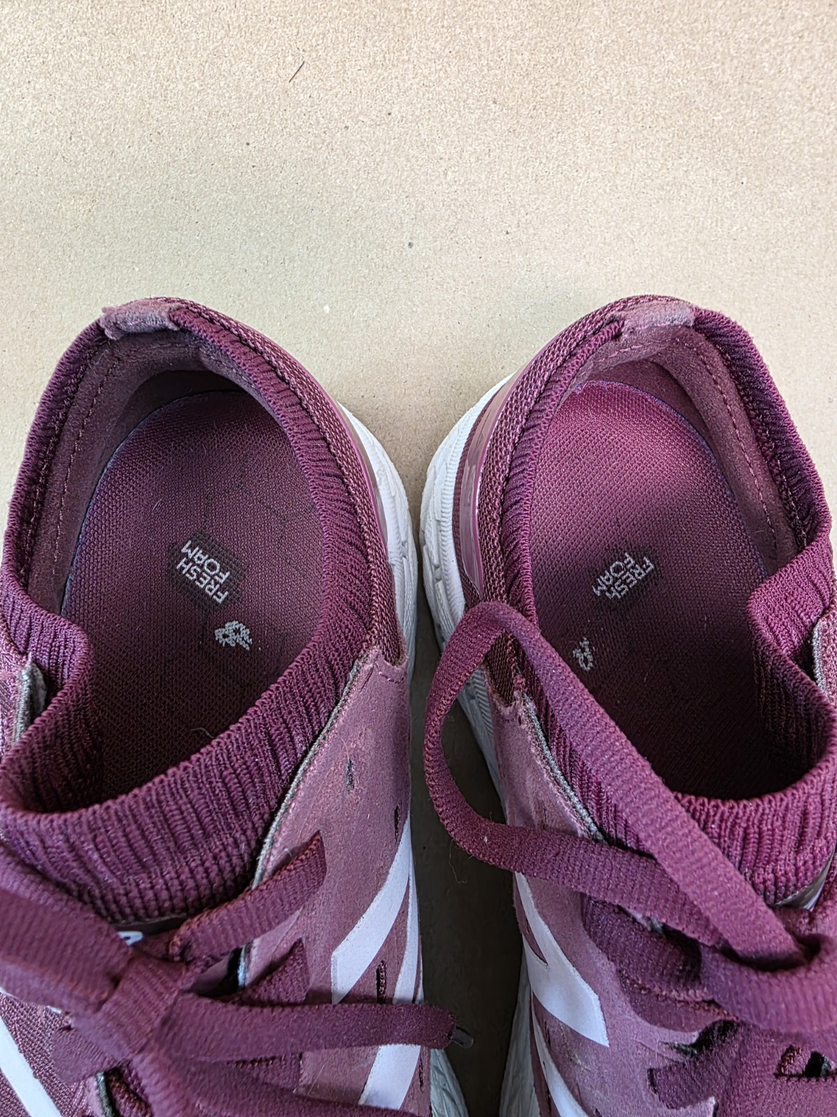 New Balance (Sz 9)  Vongo V4 Fresh Foam Running Shoes Women's Sedona Dragon Red thumbnail 7