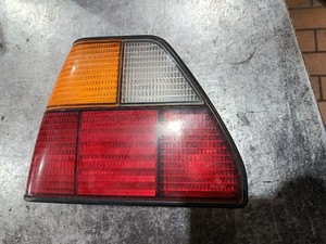 VW Golf 2 II (19E) Rückleuchte links Saturnus 191945111C Rücklicht 191945257