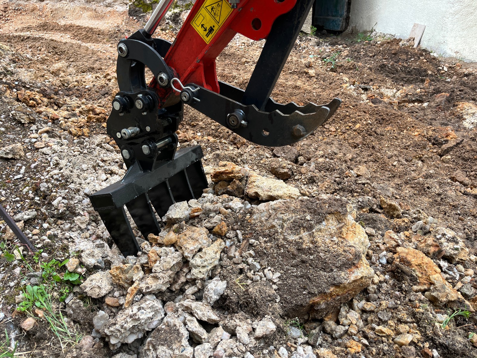 Godet râteau 40cm pour mini pelle idéal pour aménagement paysager et jardin
