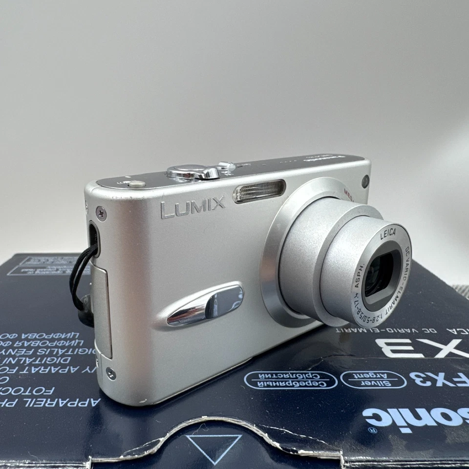 Panasonic Lumix DMC-FX3, photo 2 of 5