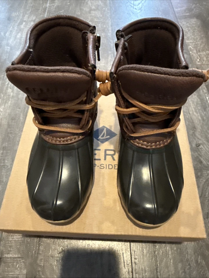 Sperry Size 10 M Little Girls Saltwater Duck Boots Brown.  BBmbr - Image 2 of 4