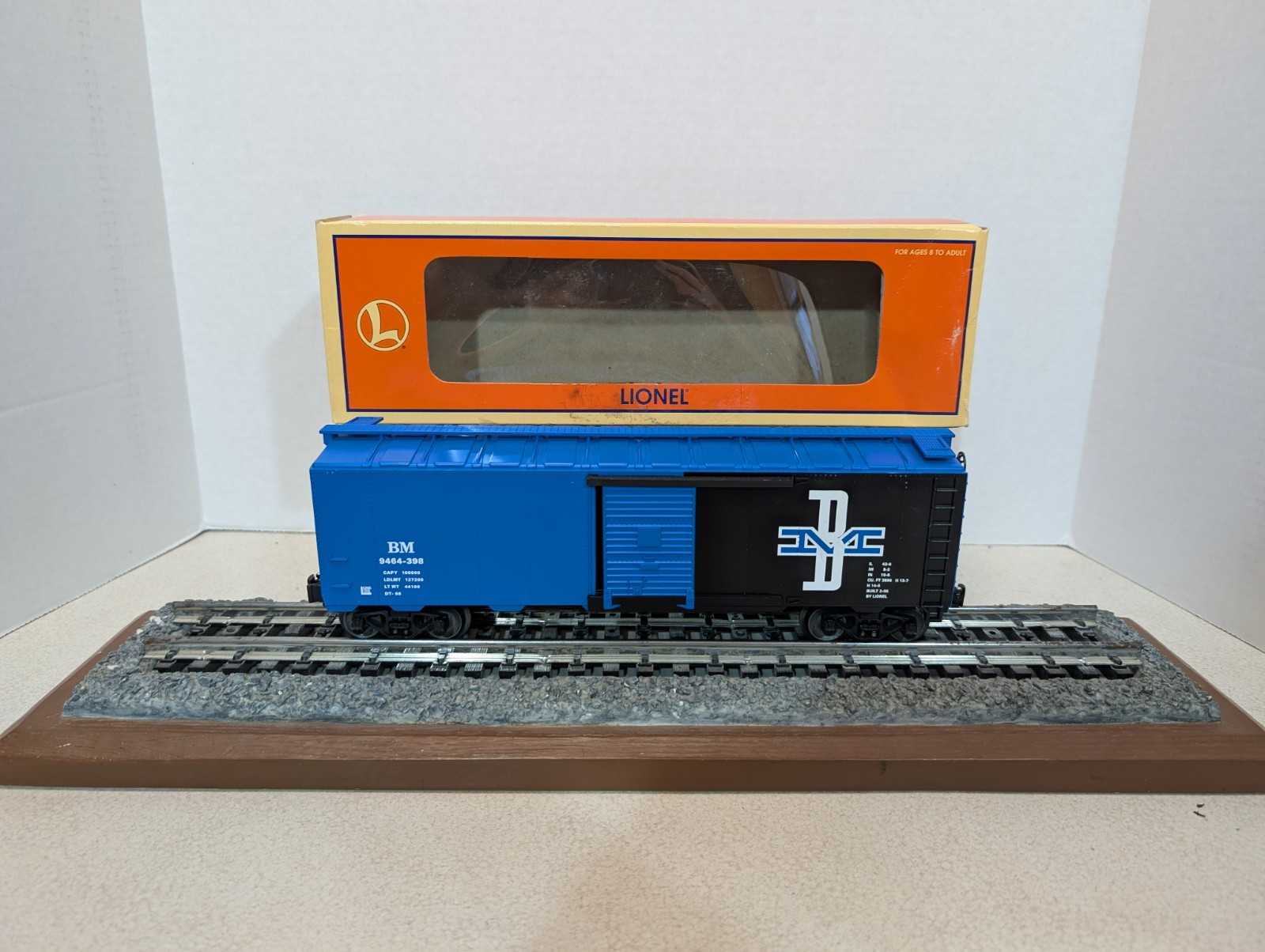 Click here to see eBay Auction