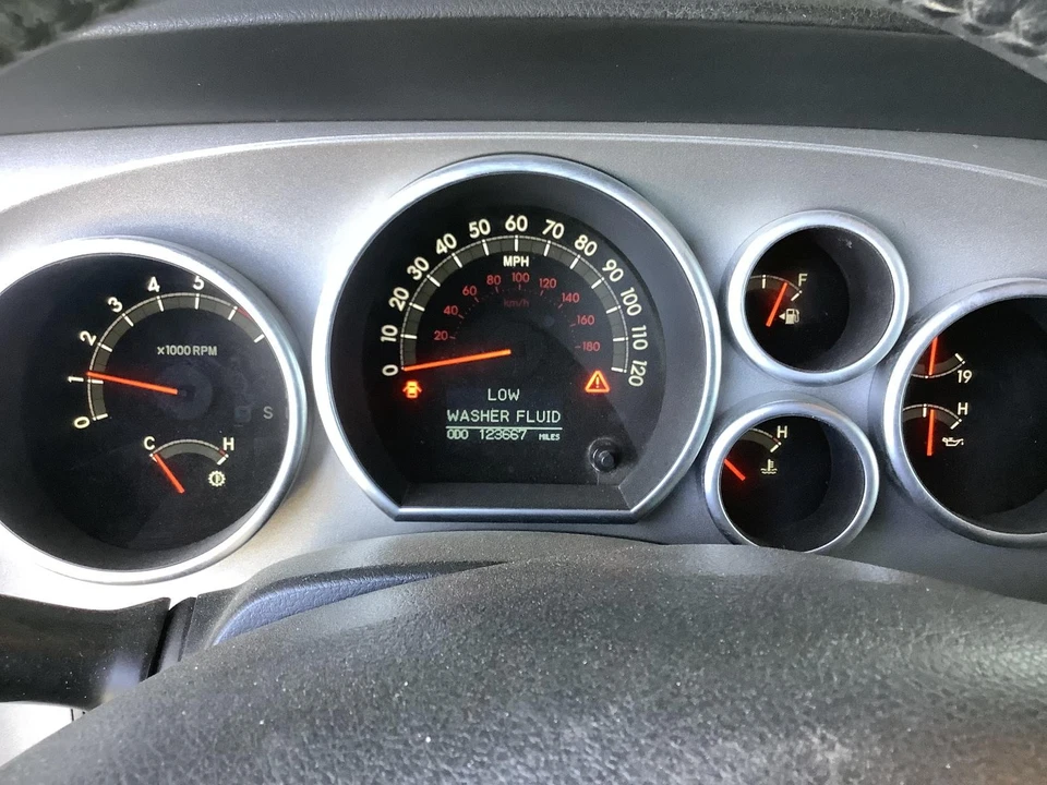 Used Speedometer Gauge fits: 2012 Toyota Sequoia cluster MPH Limited ID 83800-0C Foto 2 de 4