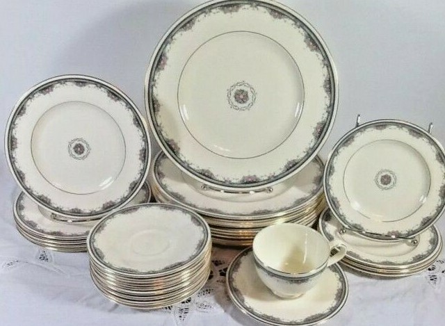Royal Doulton English Bone China Albany H5121 Dinnerware | eBay