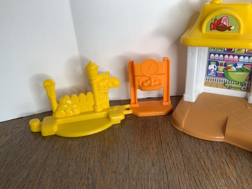 Fisher Price Little People Mia Corner Market Negozio di Alimentari Playset - Foto 2 di 3