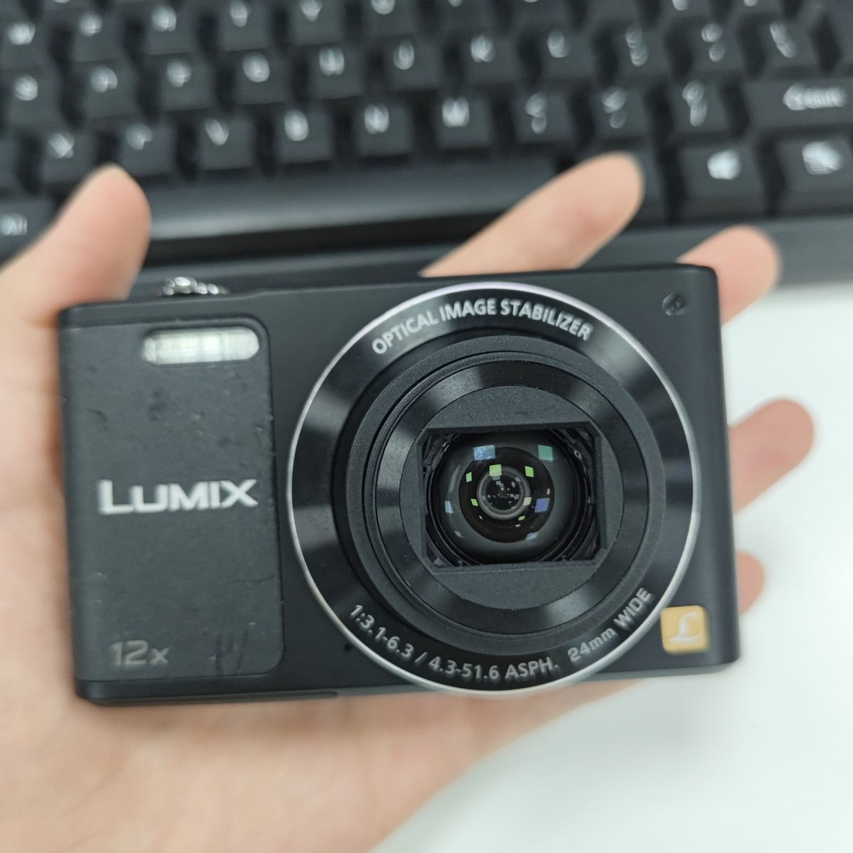 Panasonic LUMIX DMC-SZ10 Flip Screen Digital Camera 16MP 12x