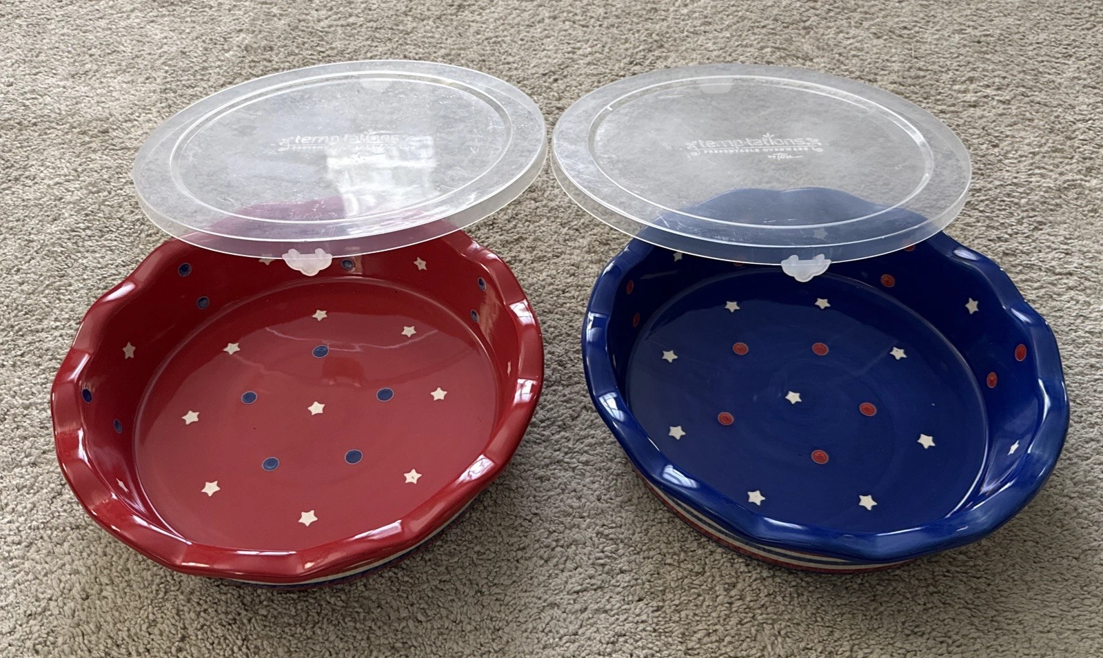 Lot of 2 Temptations TEMP-TATIONS Red White & Blue 9" PATRIOTIC Pie Dish w/ Lid