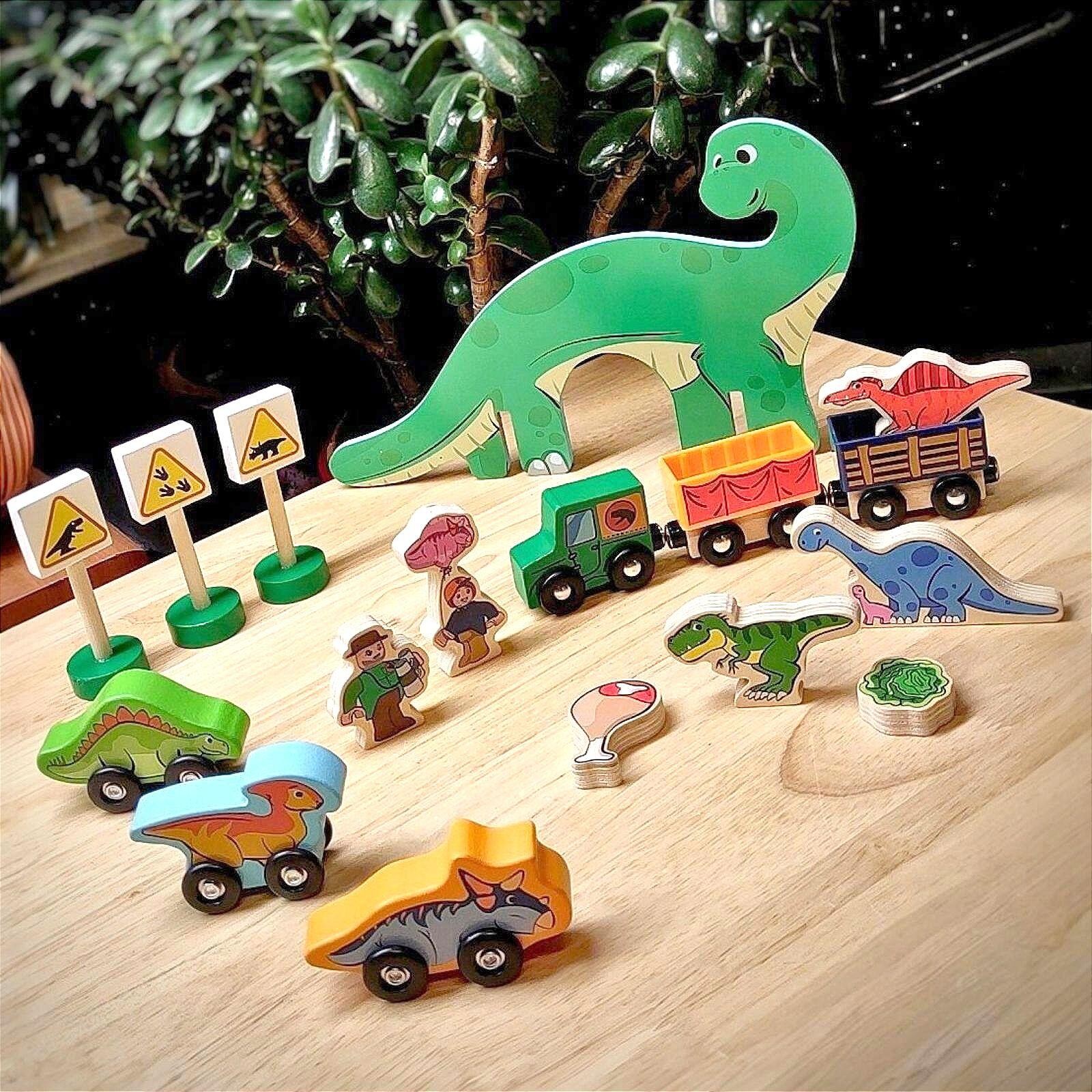 Wooden Dinosaur Push Pull Toy Train Set for Toddlers Dinosaur Educational Toy